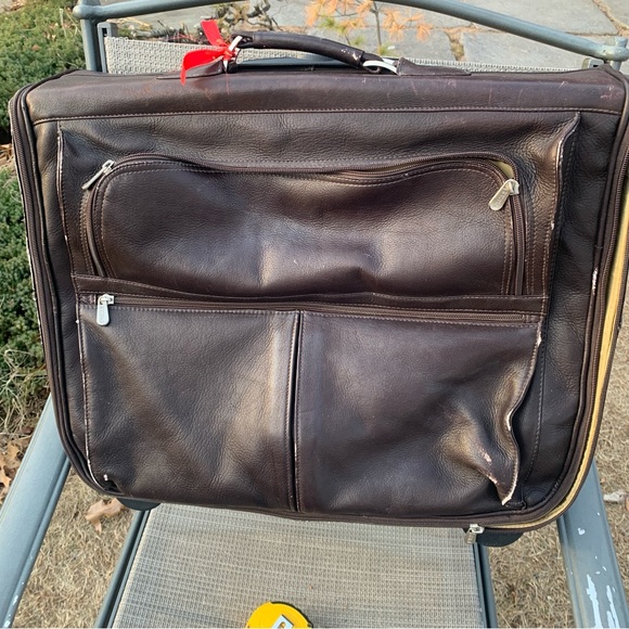 Piel Leather Garment Bag On Wheels Brown Hand Crafted Columbia Travel Business - Picture 1 of 15